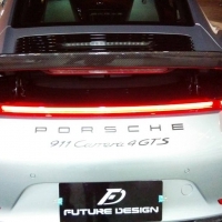 Porsche  保時捷 911 V款 碳纖維 卡夢 尾翼