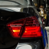 BMW E90 舊款 改 新款 全紅 LED 光柱 尾燈 
