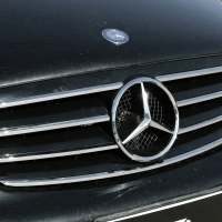 BENZ W203 黑底四線無框 跑車款大星水箱罩