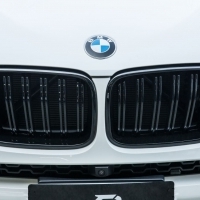 BMW F26 X4 F25 X3-LCI 14-15-16年M LOOK 雙線鋼琴烤漆亮黑 水箱罩