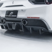 法拉利 Ferrari 488 carbon 兩件式 後下巴 DIFFUSER