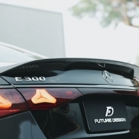 BENZ W214 FD品牌 乾式 碳纖維 卡夢 尾翼