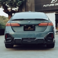  BMW G60 G61 I5  FD 品牌 乾碳 碳纖維 後下巴